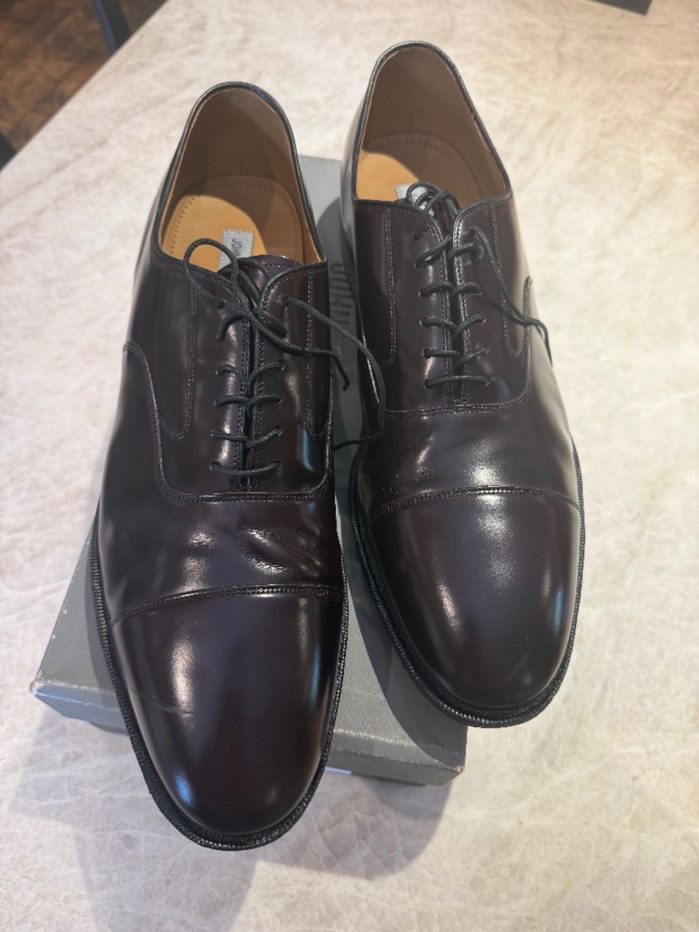 Johnston & Murphy Belton, Size 16 B, Bordeaux Color